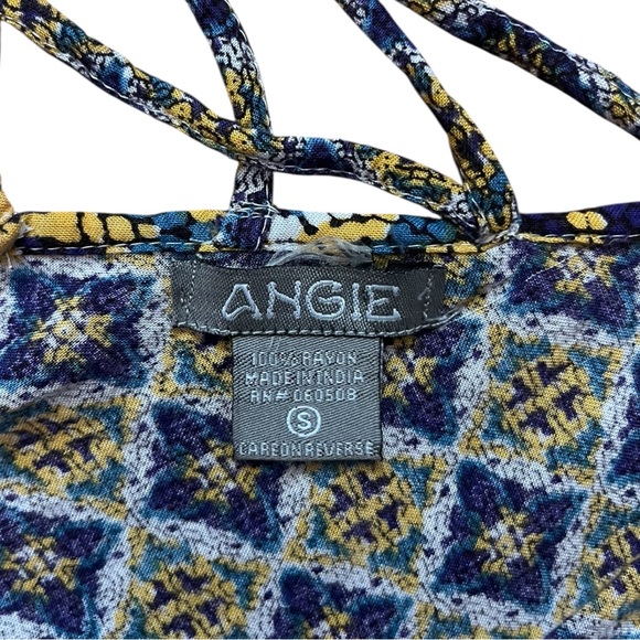 Patterned Romper - Picture 3 of 6